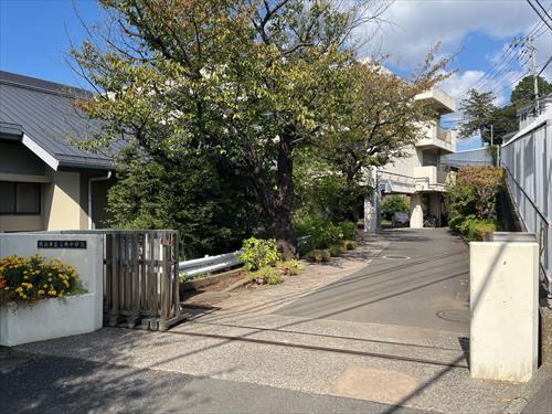 ｢横浜市立篠原中学校｣まで徒歩18分