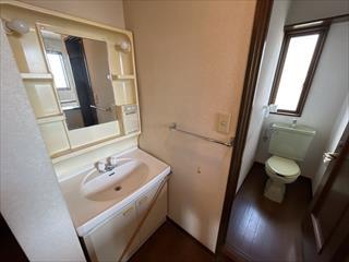 2階トイレ、洗面台部分