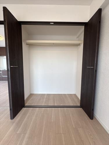 洋室　約5.3帖　クローゼット