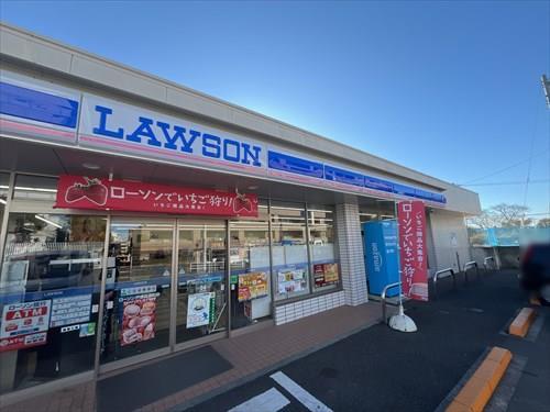 ローソン戸塚品濃町店まで500m
