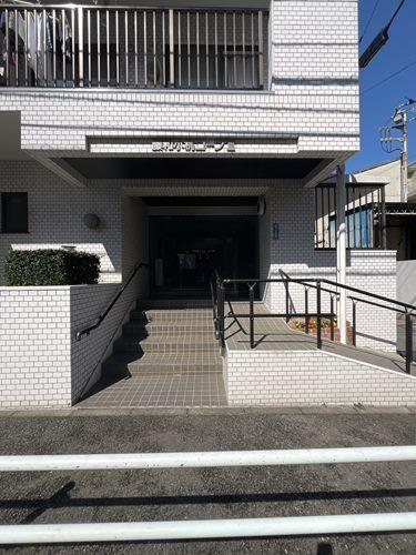 メインアプローチ