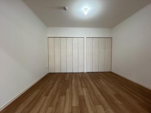 洋室（約5.5帖）