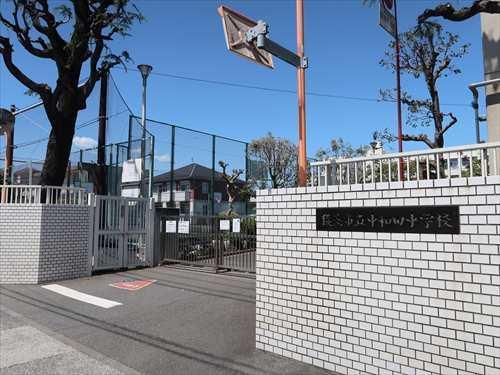 横浜市立中和田中学校まで750m