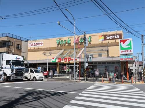 ヨークマート立場店まで700m