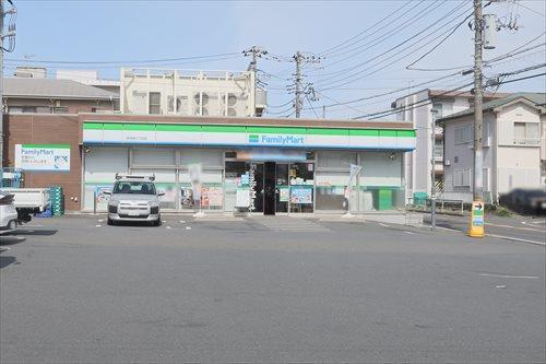 ファミリーマート西寺尾二丁目店370m