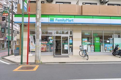 ファミリーマート南林間店まで80m