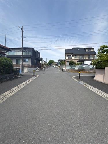 前面道路（南東側）