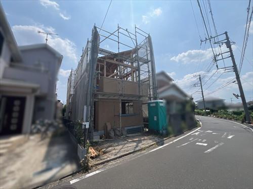 新築で未完成　2026年8月撮影