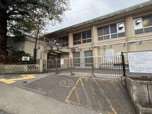 菊名小学校まで徒歩4分