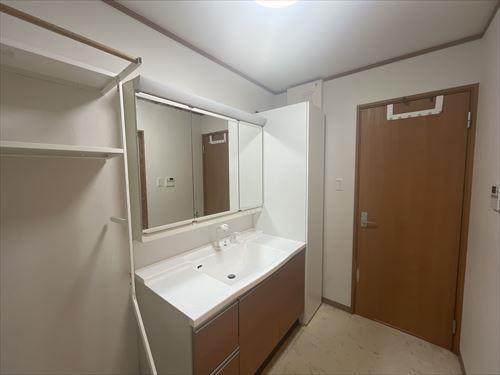 独立洗面化粧台