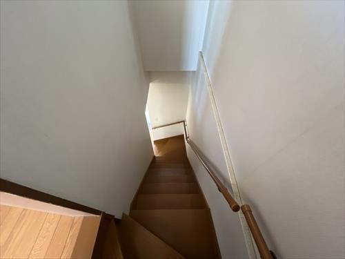 2階から3階への階段