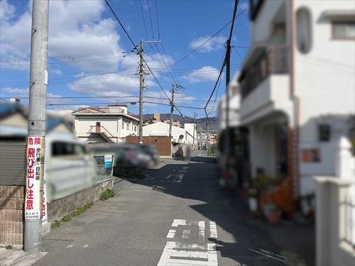 前面道路です。 前面道路です。