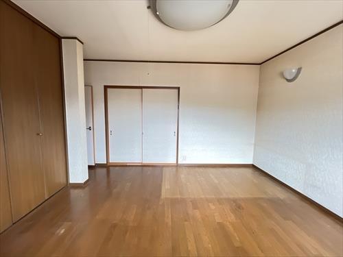 ２階洋室