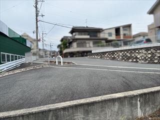 東側道路（2026年6月撮影）