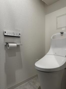 温水洗浄機能付きのトイレ
