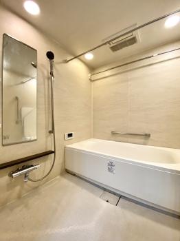 １６２０サイズ　ミストサウナ・空気清浄機能付きの浴室暖房乾燥機設置