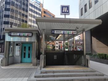 大阪メトロ四つ橋線「本町」駅