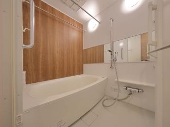 １３１７サイズの浴室
