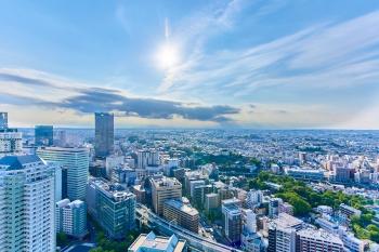 バルコニーからは地平線を見渡す景色が広がります（気象条件により、永続的保証なし）