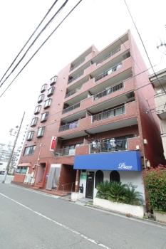 京浜東北線「西川口」駅徒歩4分に立地するマンションです
