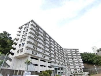 1993年完成・総戸数274戸のマンションです