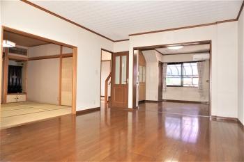 リビングダイニング