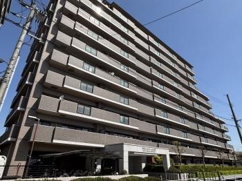 ベランダ前に大きな建物が無く陽当りの良いマンションです