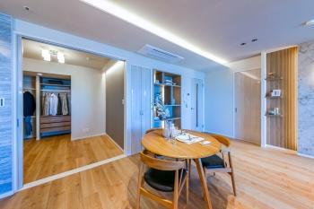 リビングダイニング