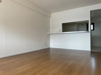 フローリング仕様となります。