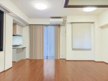 リビングダイニング　（ＣＧで作成したリフォームイメージです）