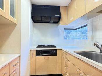 キッチン　（ＣＧで作成したリフォームイメージです）