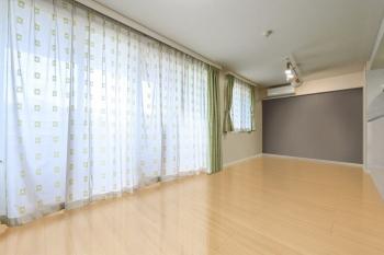 約14.1帖のリビング・ダイニング（CGで作成したリフォームイメージです）