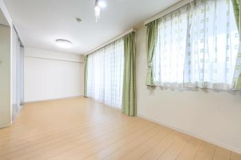 約14.1帖のリビング・ダイニング（CGで作成したリフォームイメージです）