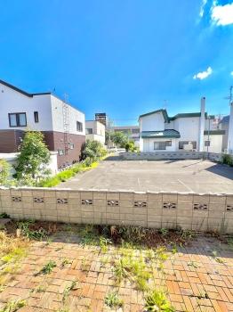 １階リビングダイニングからの南西側眺望