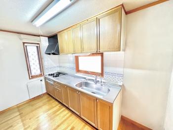 キッチン（約４．８帖）