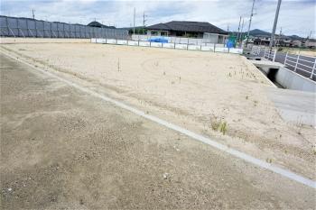 アリオ倉敷まで徒歩約9分（約720ｍ）の立地です。