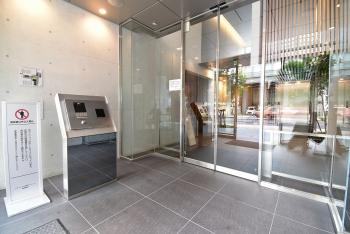 NORTH棟　風除室