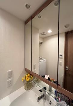 三面鏡付化粧台