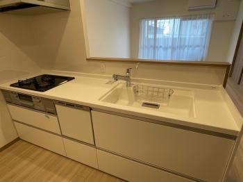 対面式キッチン　ビルトイン式食洗機付