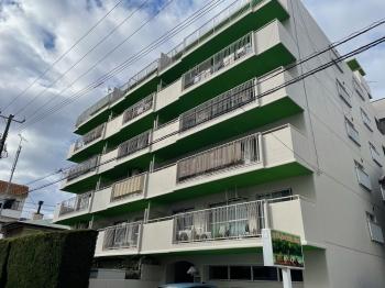 バルコニーが南向きの外観