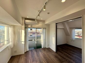 約8帖のリビングダイニングキッチン