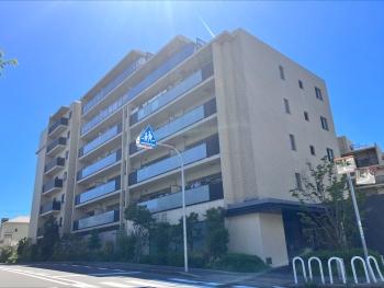 ２０１４年８月築のマンション