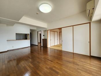 リビングダイニング