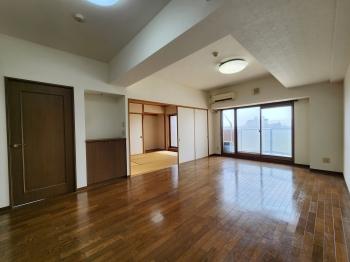 リビングダイニング