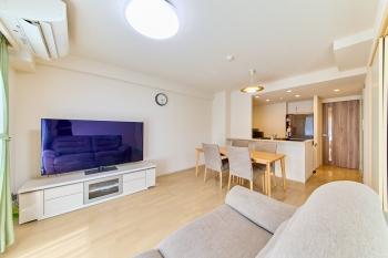 西向きのお部屋で午後のお時間帯も明るいLDK