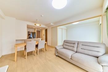 家族時間をゆったり過ごせる約14.8帖のLDK