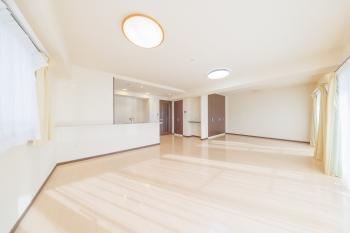 約20.7帖の広々としたリビングダイニング