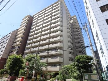 SRC造１５階建て、総戸数１３６戸