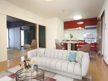 ダイニング、和室の写真は、ＣＧで家具等を設置したイメージです