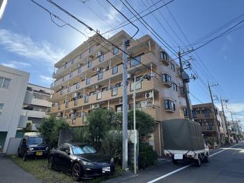 外壁タイル貼りのライオンズマンション